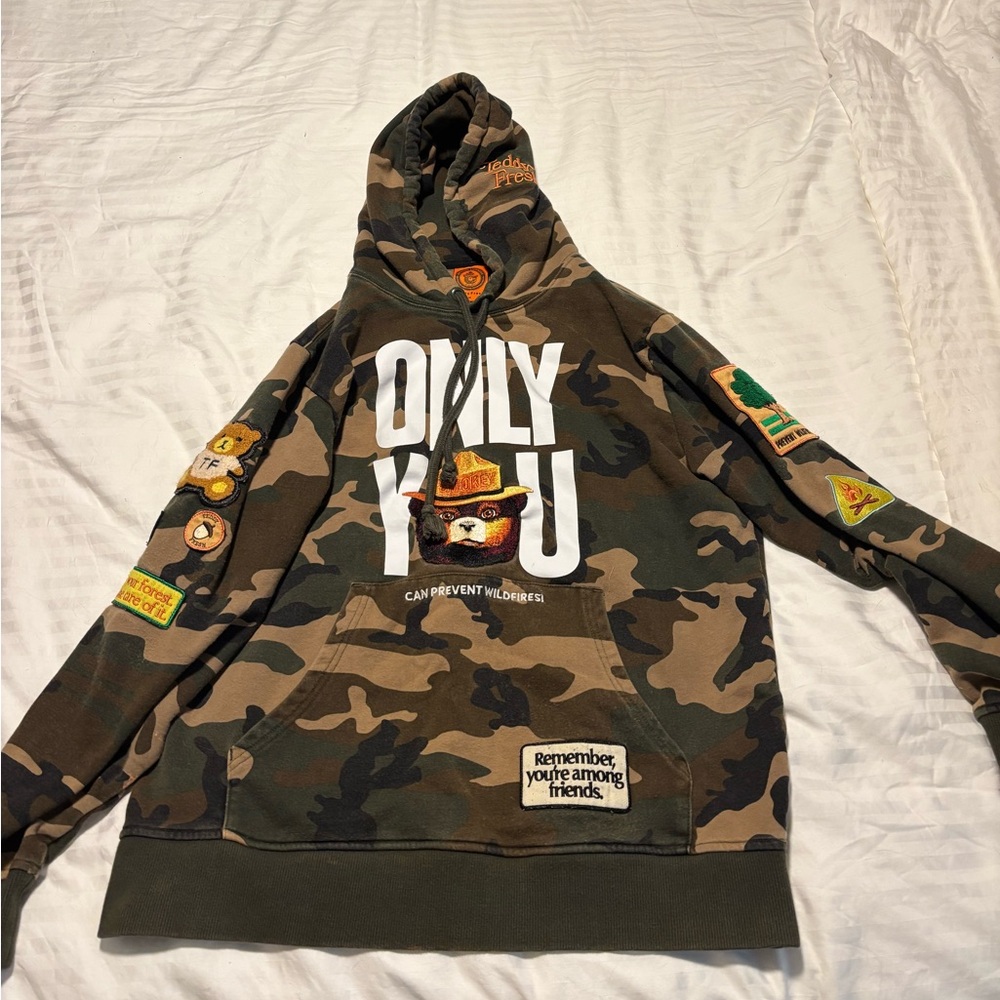 *Rare* Teddy Fresh x Smokey the Bear collab, Camo Hoodie - Medium
